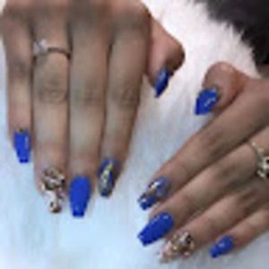 Meet your Posher, Leticia